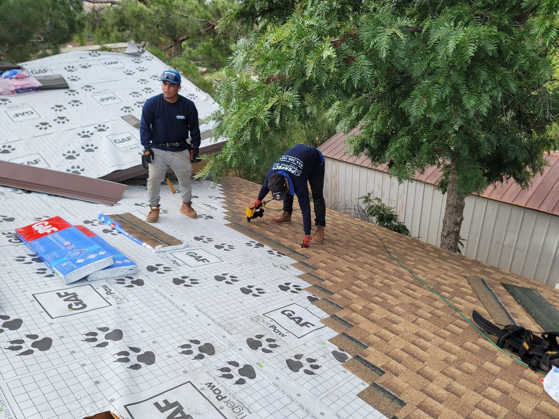 Shingles roof replacement